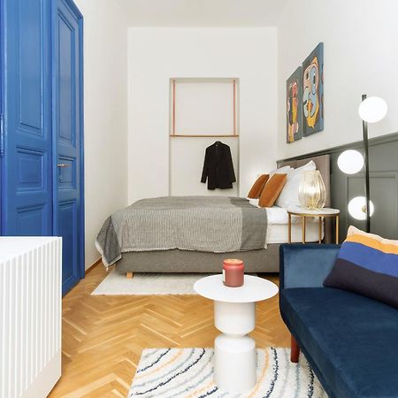 Stru House By Prague Days - Luxurious Apartments Next To National Theatre Экстерьер фото